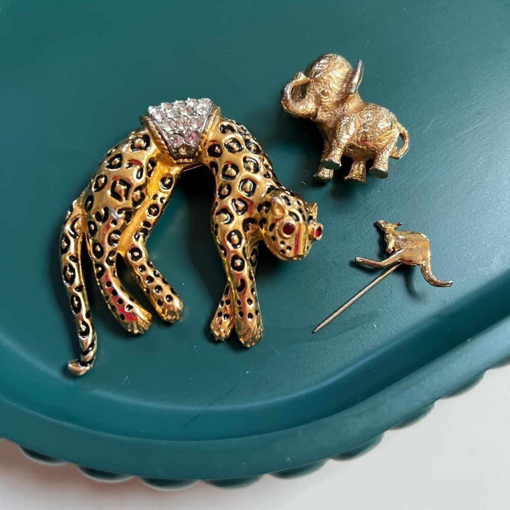 Quirky Vintage 3 Piece Gold Toned Jungle Safari Animal Brooch Pin Lot